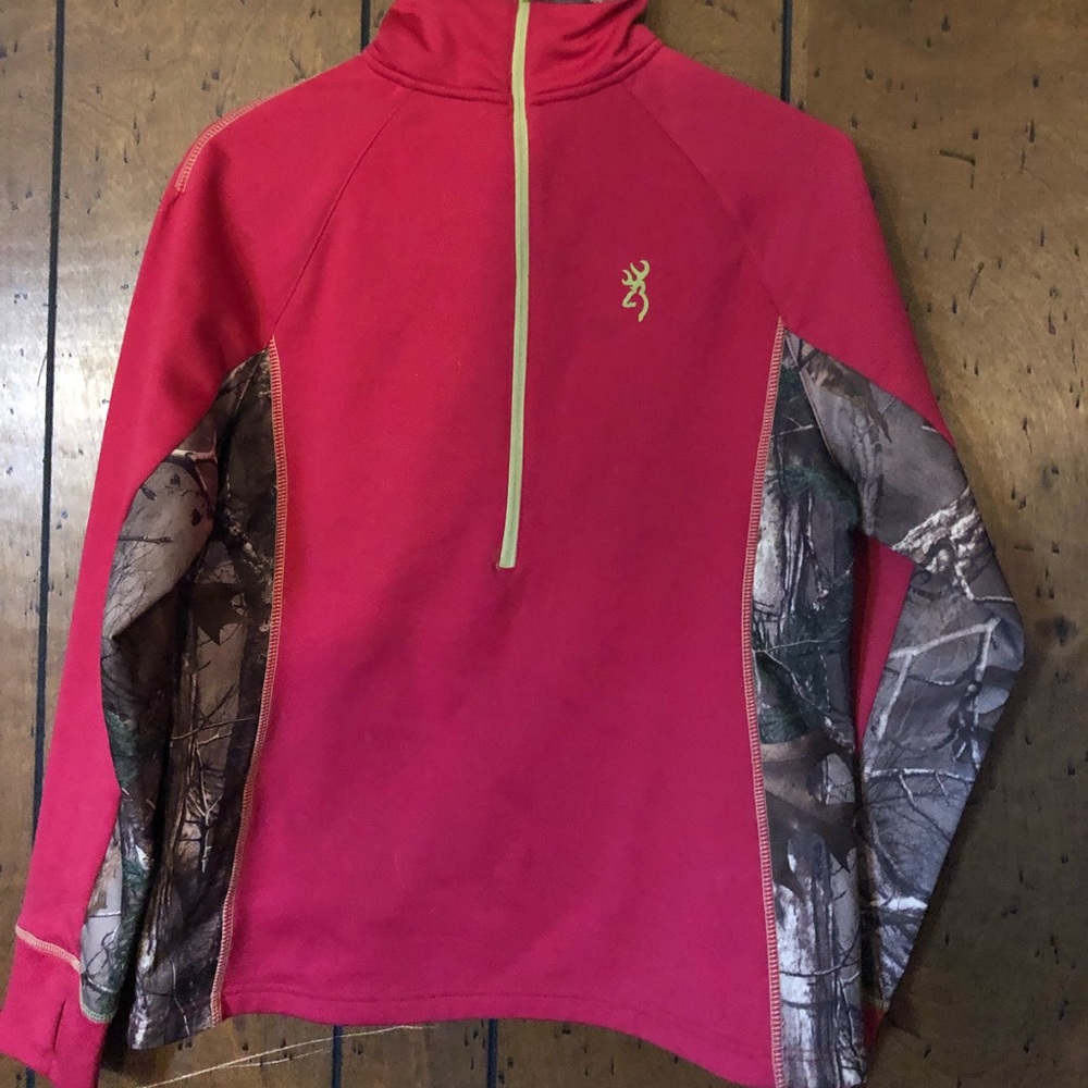 Browning sweatshirt.